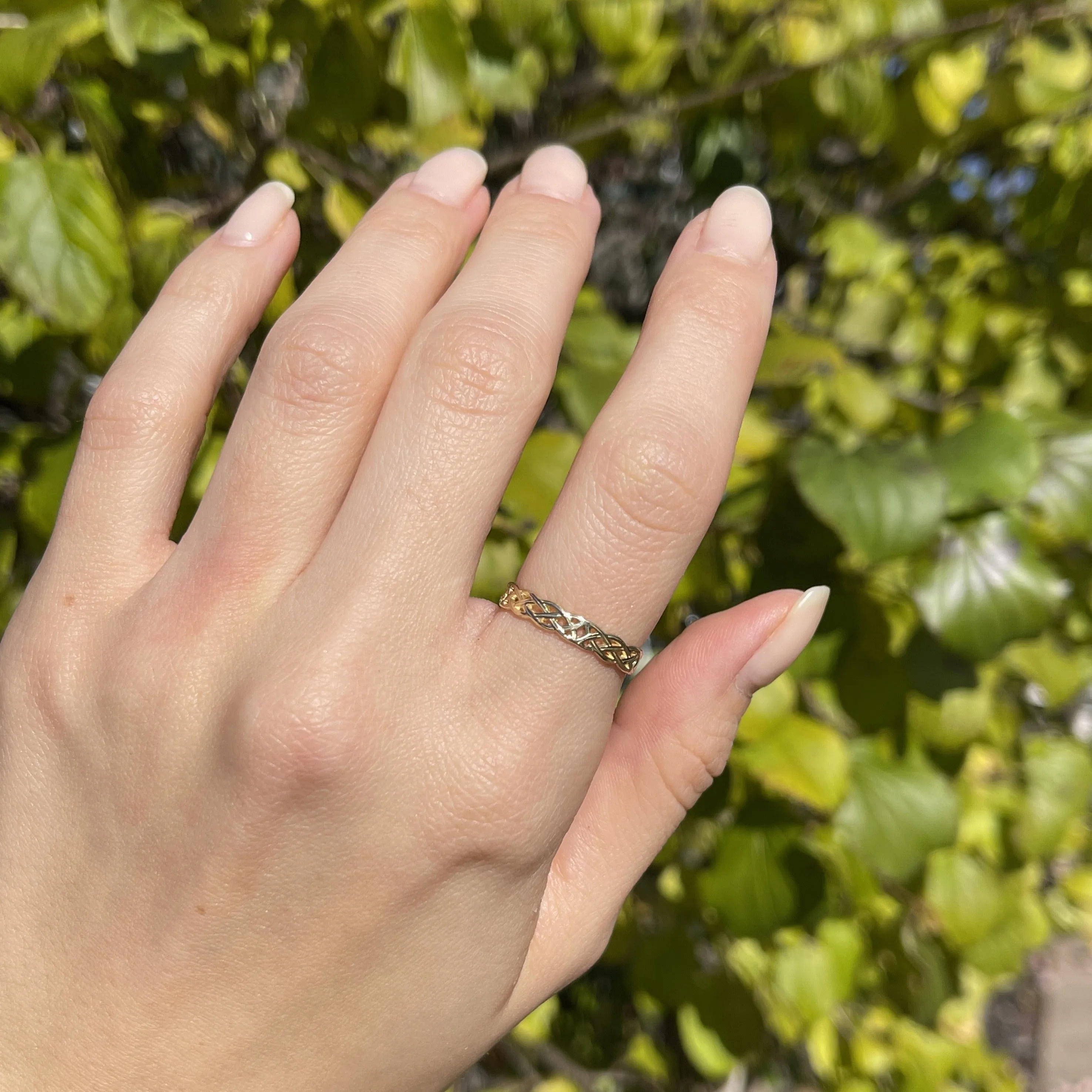 14KT Yellow Gold Thin Celtic Weave Band Ring