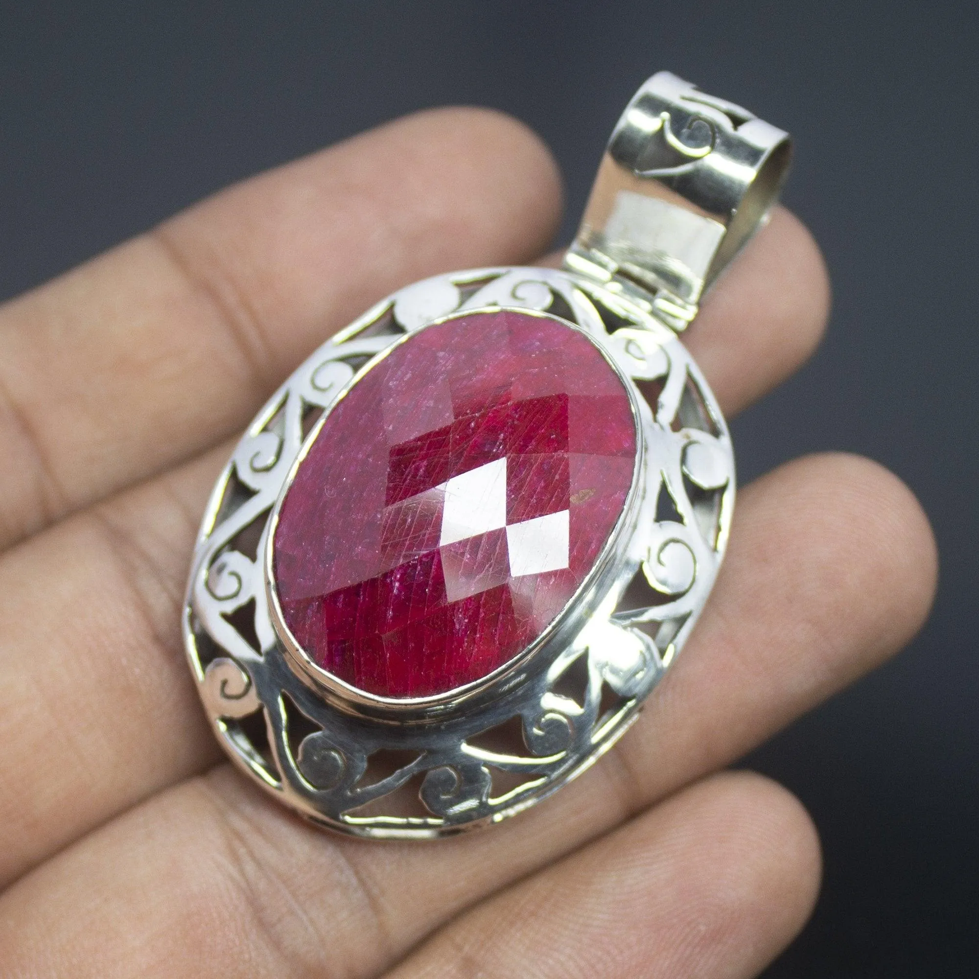 17g, Totally Handmade Natural Ruby Checker Oval Shape 925 Sterling Silver Pendant