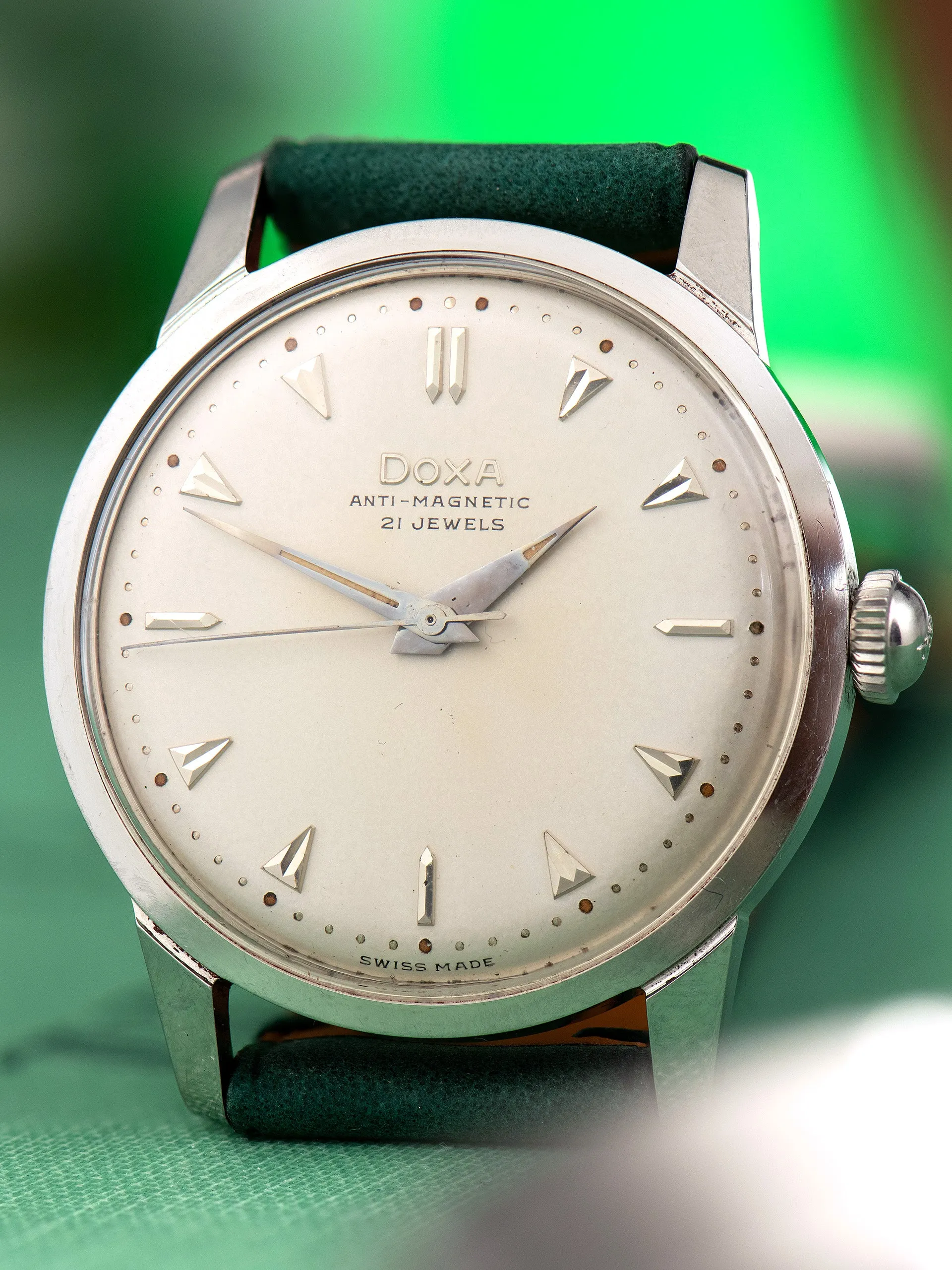 1950s DOXA Dead Beat Dress Watch (Ref. 15001)