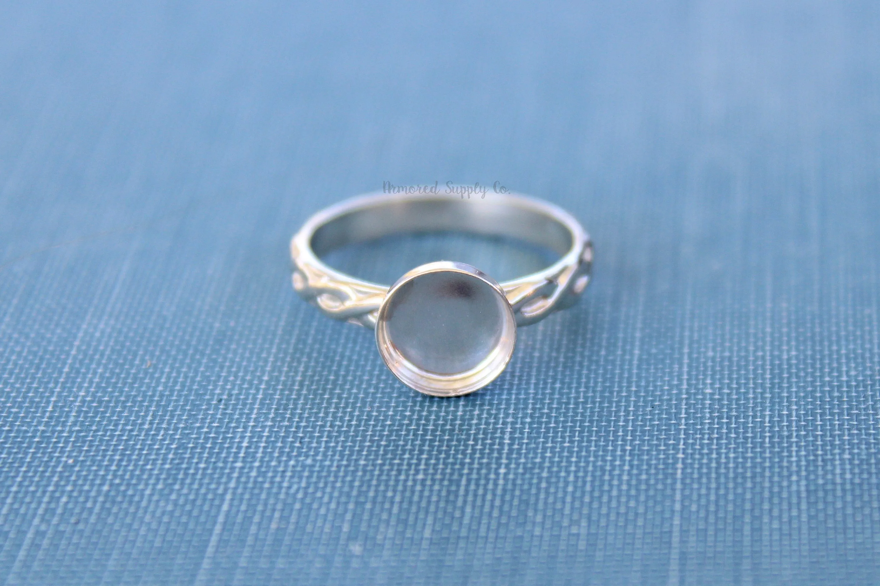 5mm Round Silver Celtic Infinity Bezel Cup Ring blank