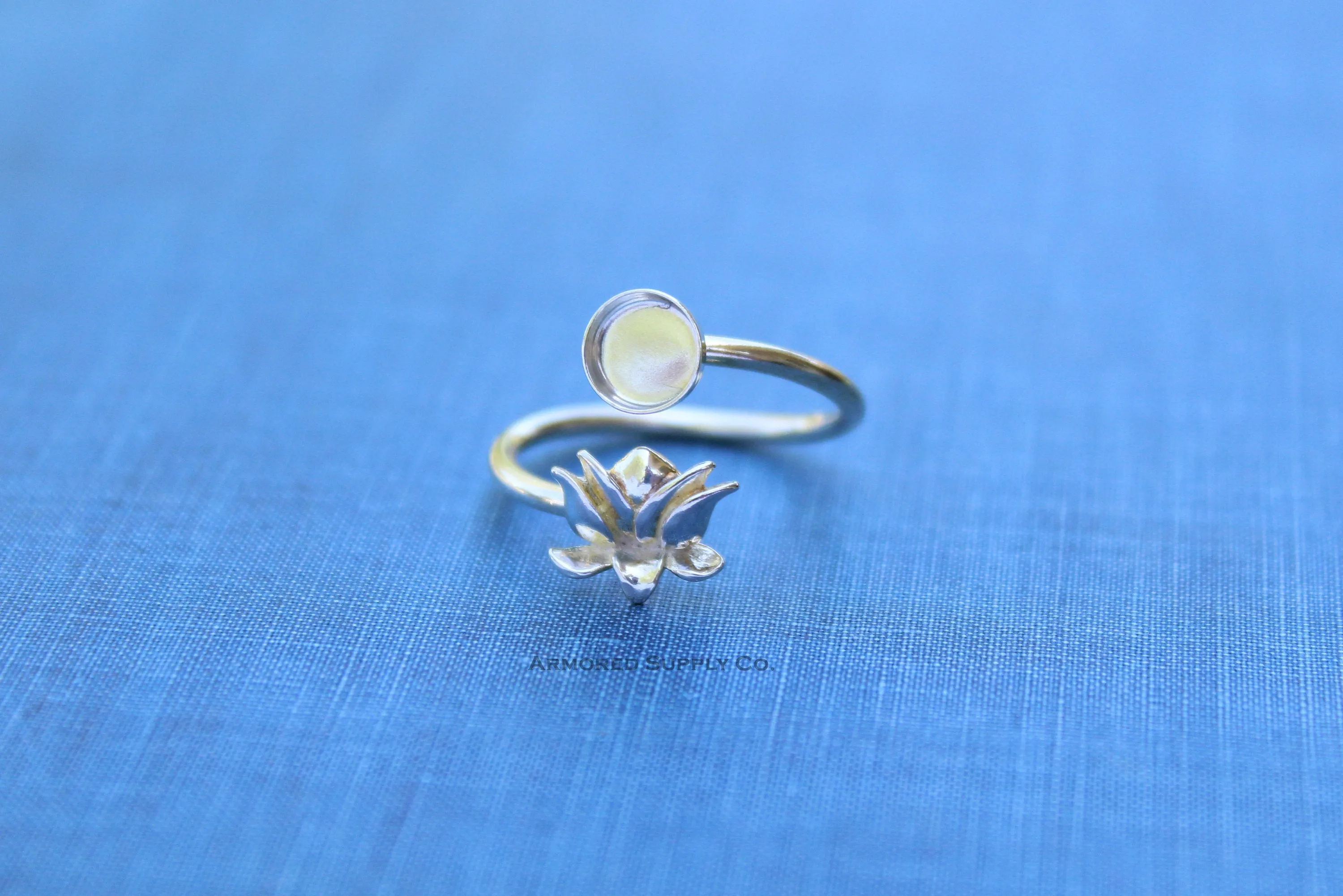5mm Silver Lotus Flower Wrap Bypass Wrap Adjustable Bezel Ring blank