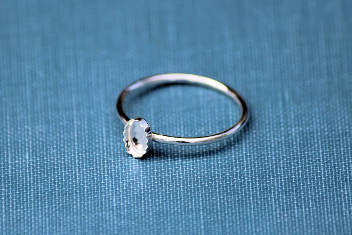 6x4mm Serrated Oval Bezel Ring blank