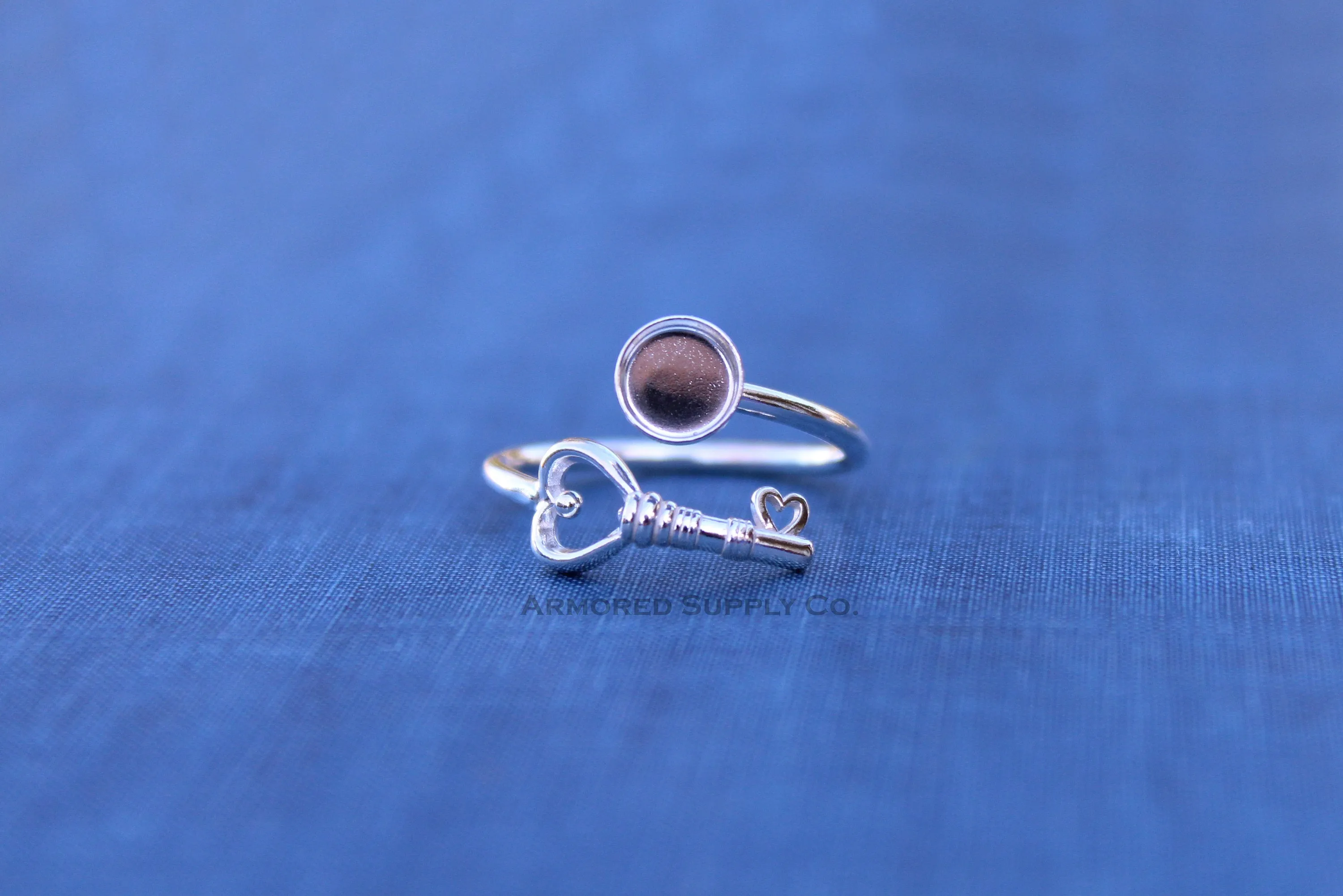 8mm Bezel Silver Heart Key Wrap Bypass Adjustable Ring blank