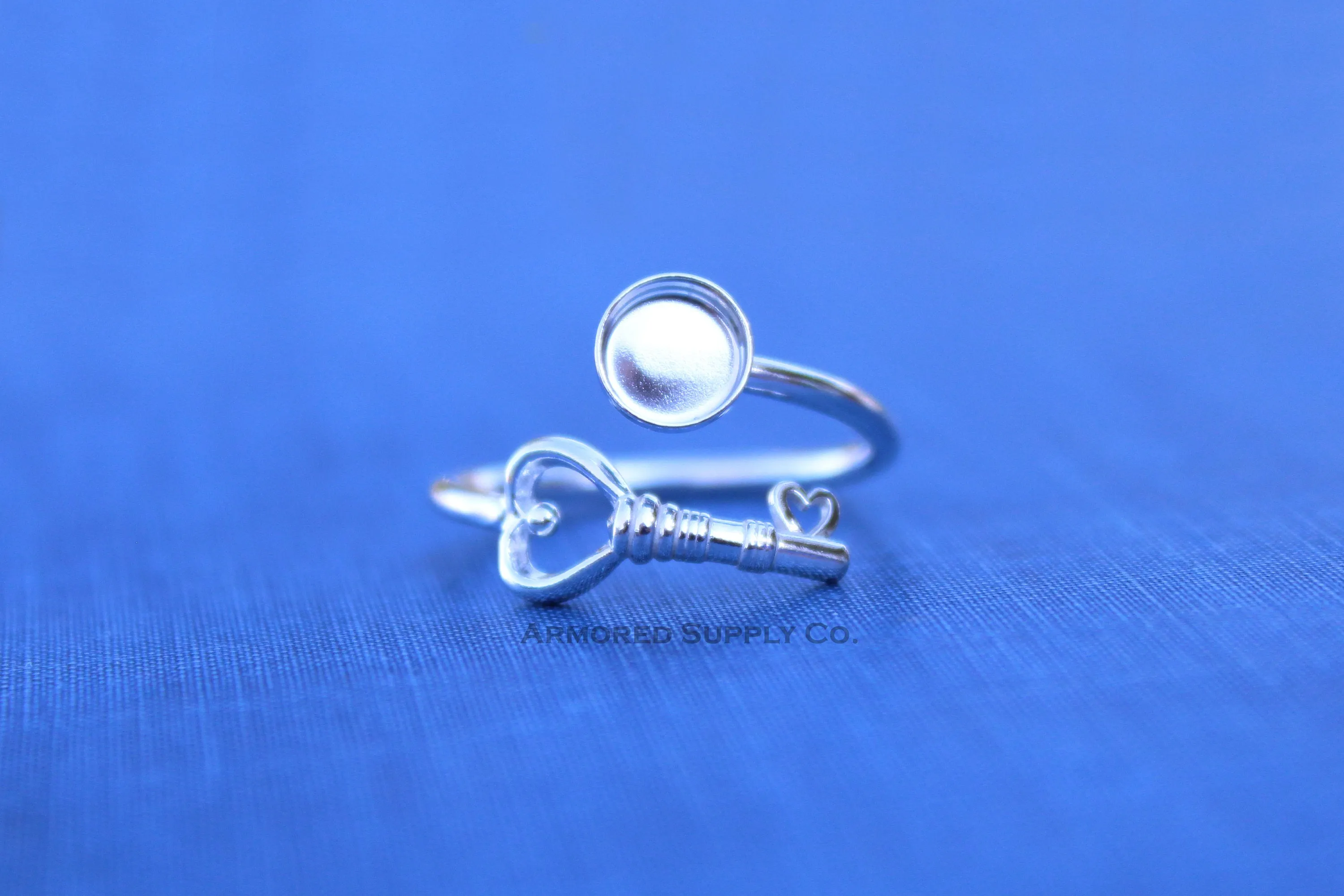 8mm Bezel Silver Heart Key Wrap Bypass Adjustable Ring blank