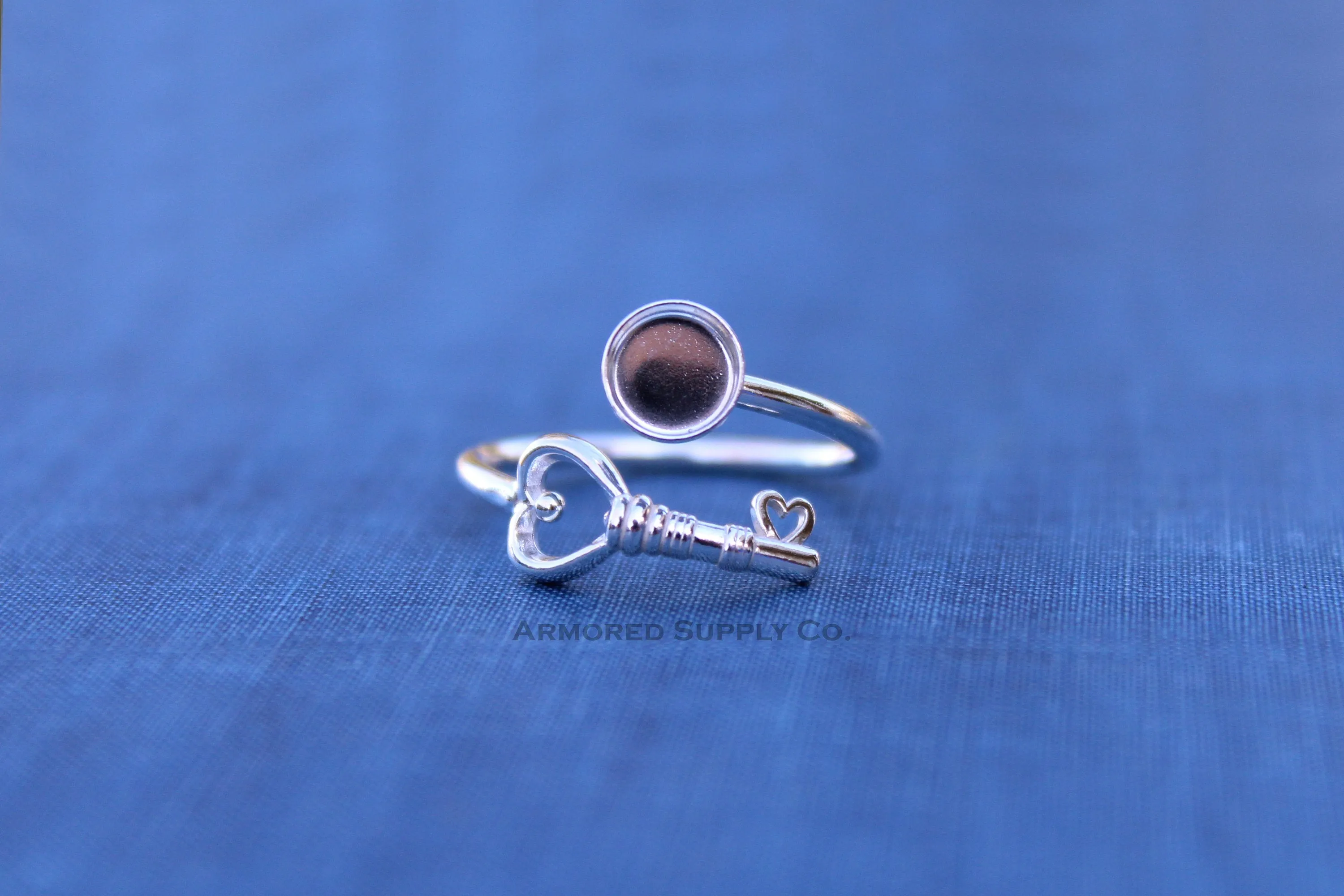 8mm Bezel Silver Heart Key Wrap Bypass Adjustable Ring blank