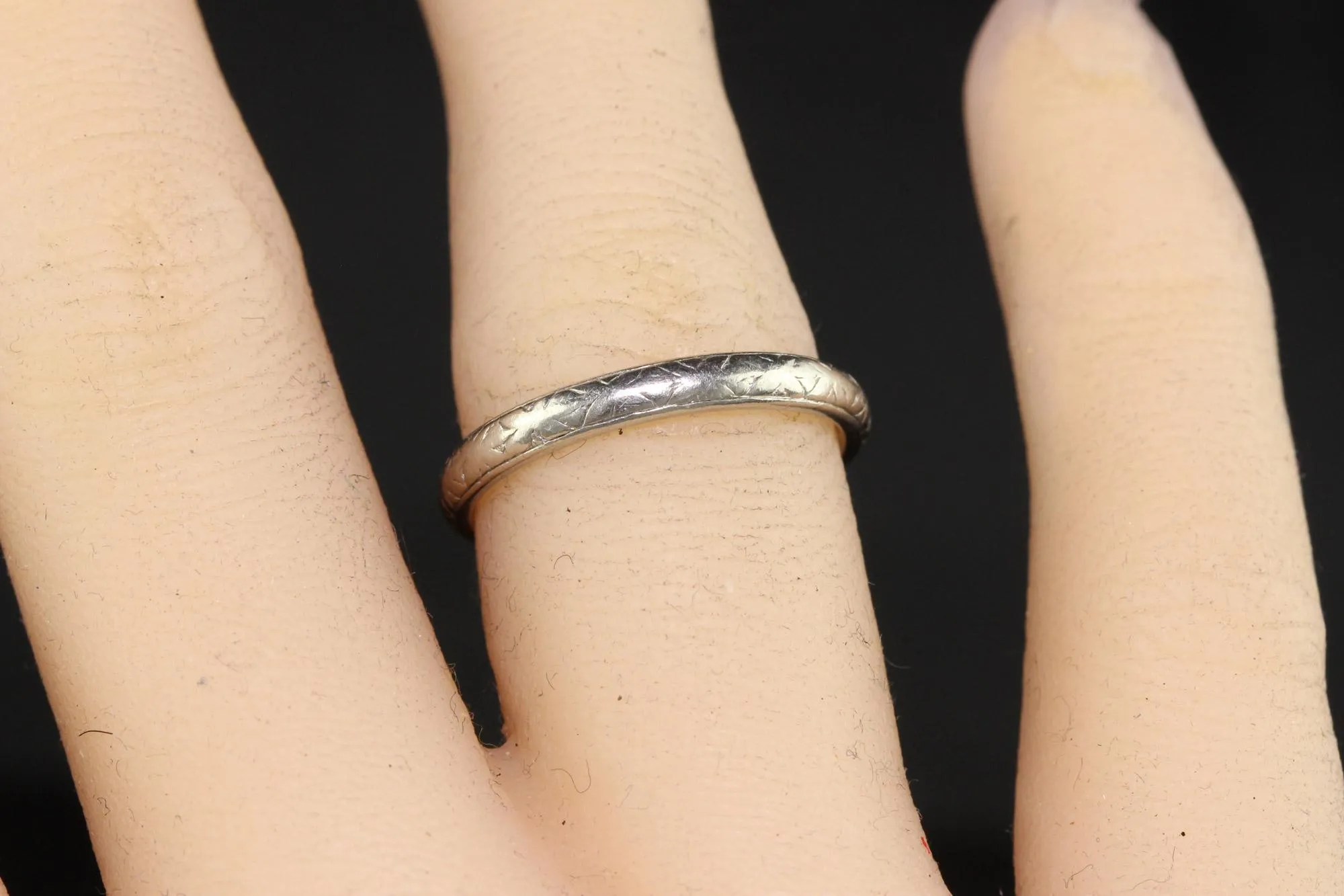 Antique Art Deco Shreve and Co Platinum Engraved Wedding Band - Size 7