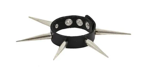 Black leather bracelet w/ 1 row of tall silver spikes