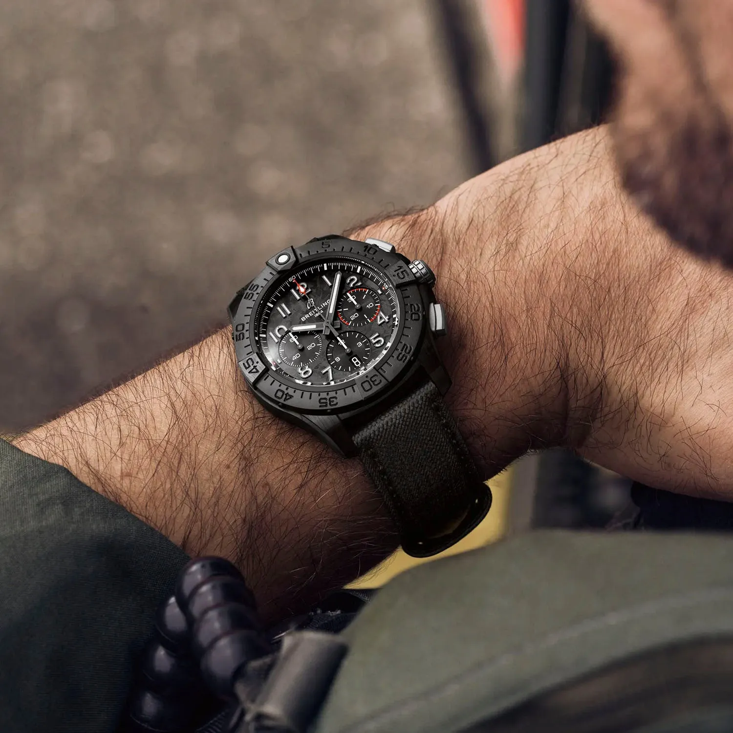 Breitling Avenger B01 44 Night Mission Automatic – SB0147101B1X1