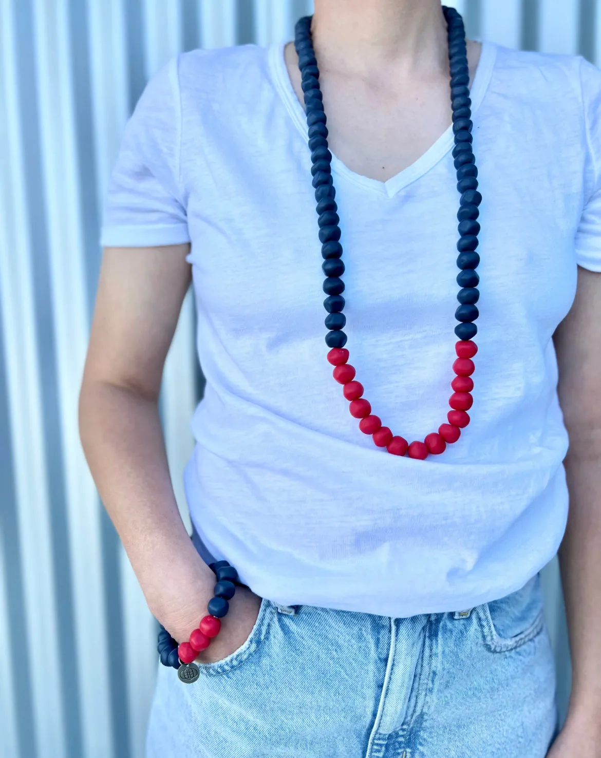 COLOUR BLOCK ROCK NECKLACE NAVY/ RED