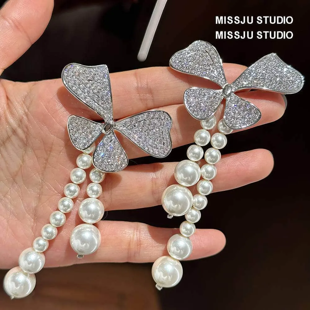 Floral Shaped Sparkly Pearl Deco Tassel Earrings