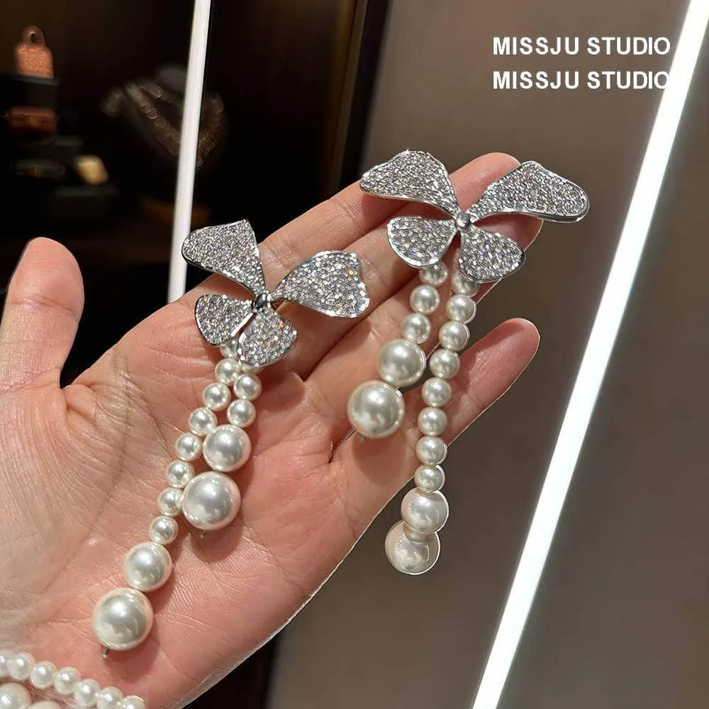 Floral Shaped Sparkly Pearl Deco Tassel Earrings