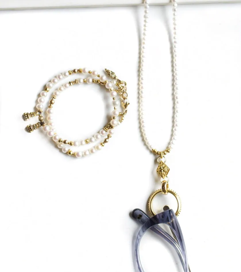 Freshwater Pearl and Gold EyeRing Necklace