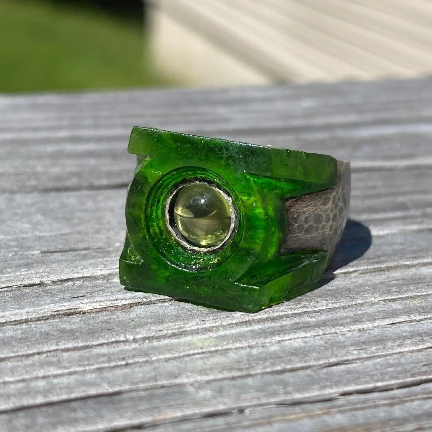 GL Movie Ring w/ glow center
