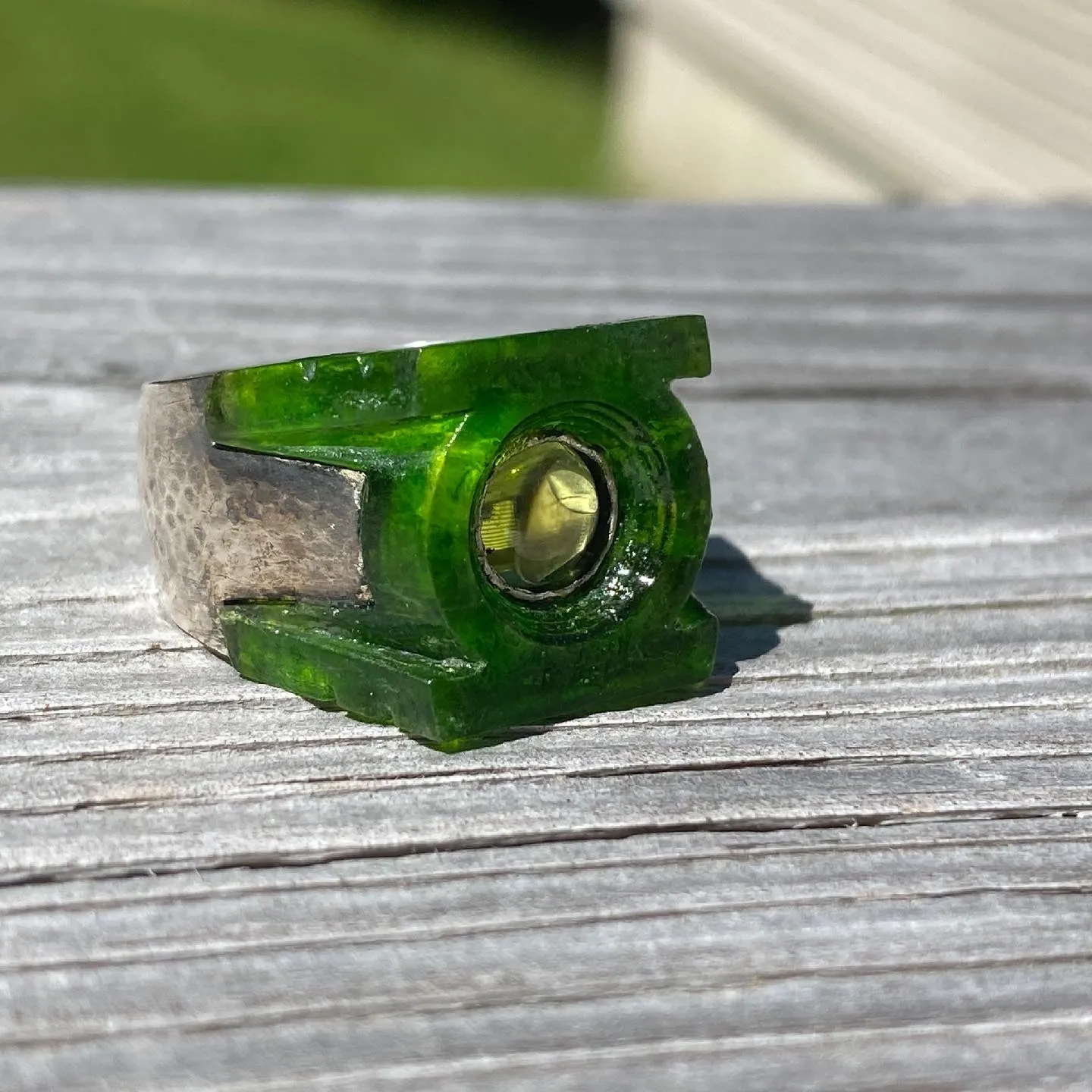 GL Movie Ring w/ glow center