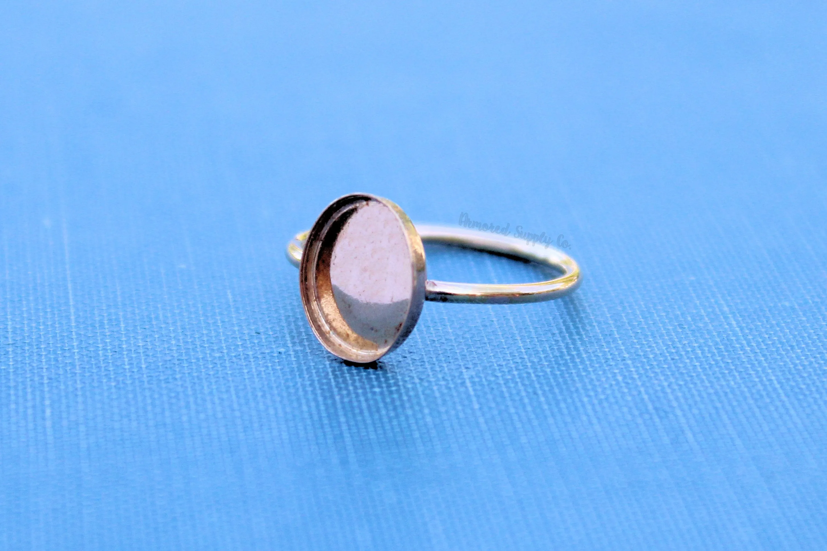 Gold Filled Oval 10x8mm Bezel Ring blank - 16g RING BAND