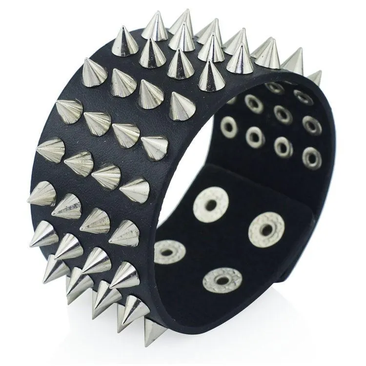 Gothic Bracelet<br> in Rivet