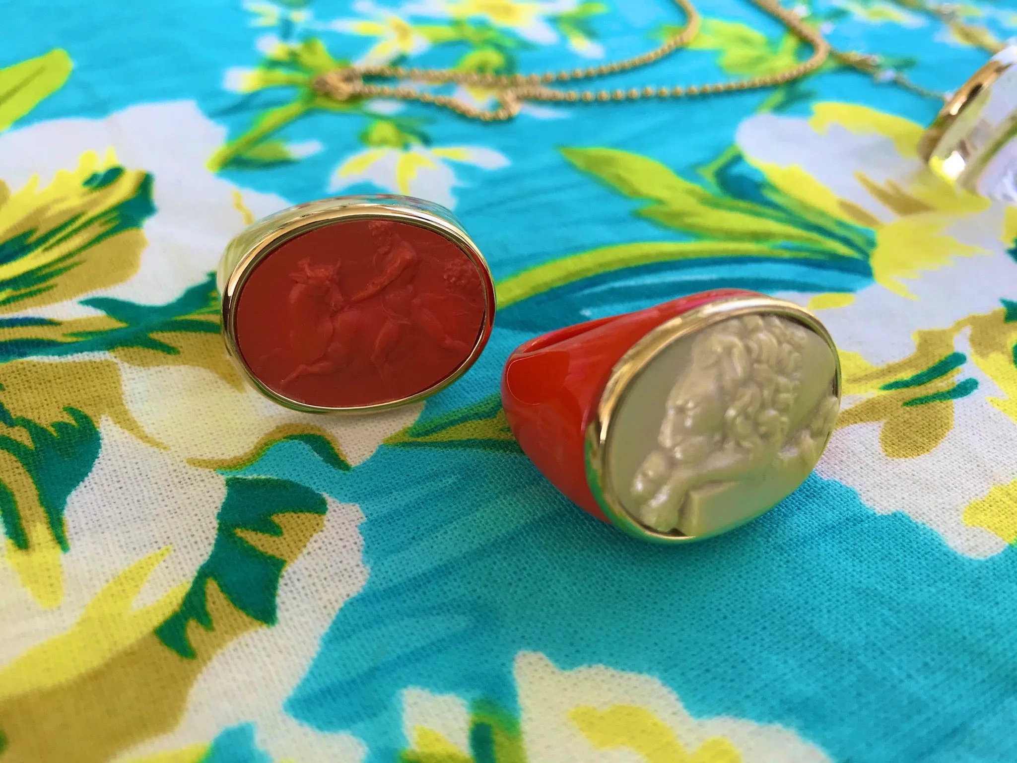 Italian Intaglio Resin Rings