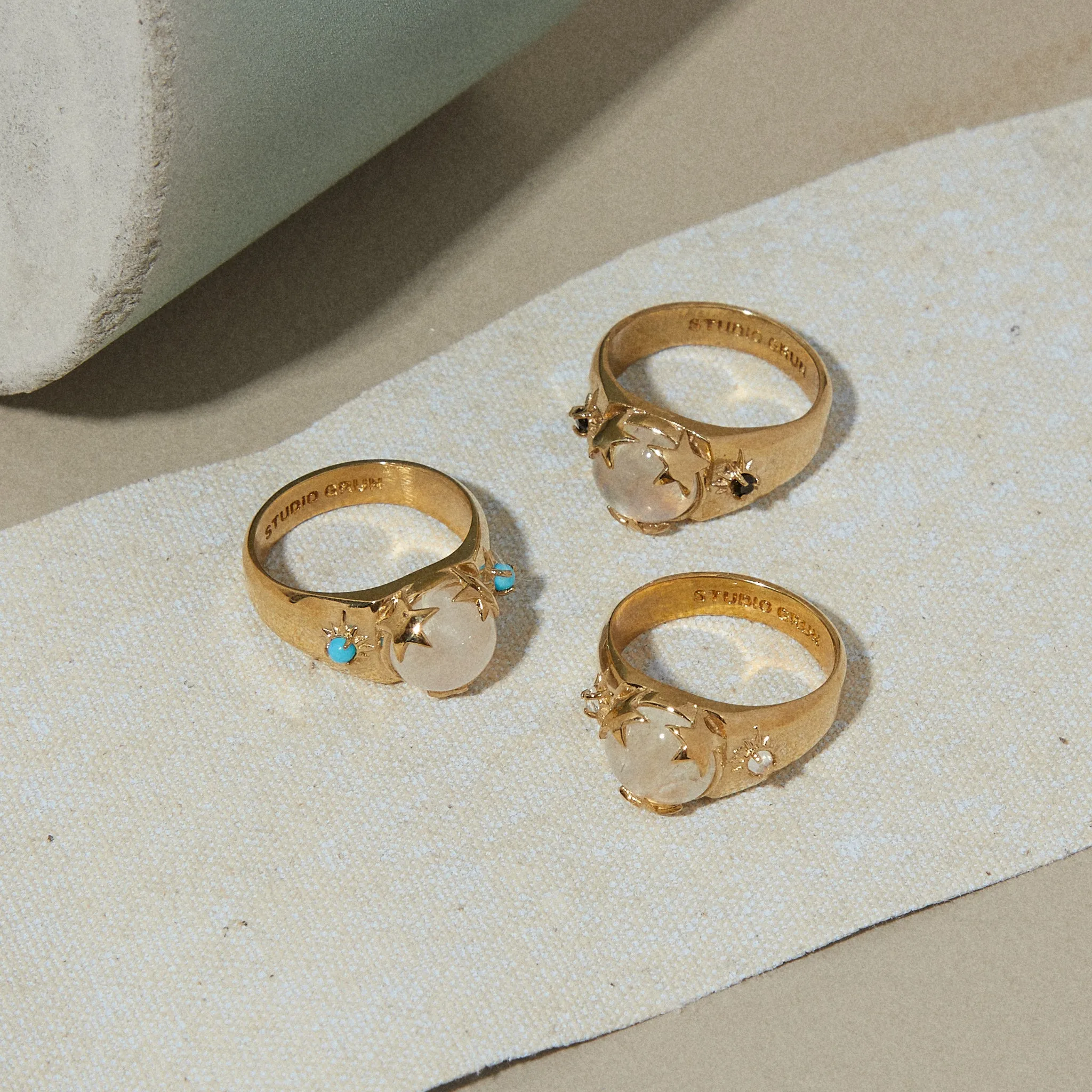 Luna Signet in Moonstone/Turquoise