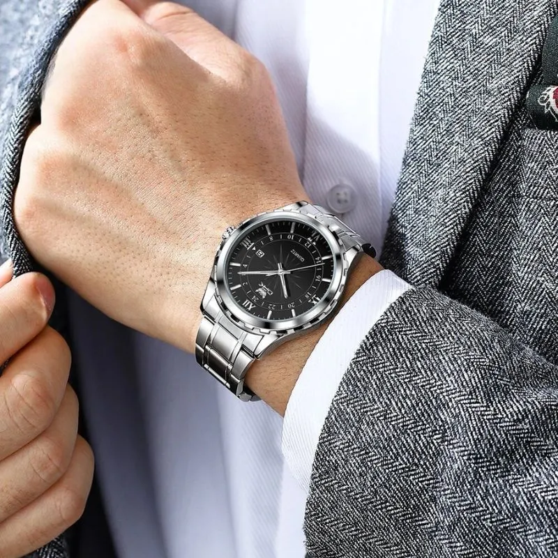 MULTIFUNCTIONAL CHRONOGRAPH WATCH | Stylish and versatile