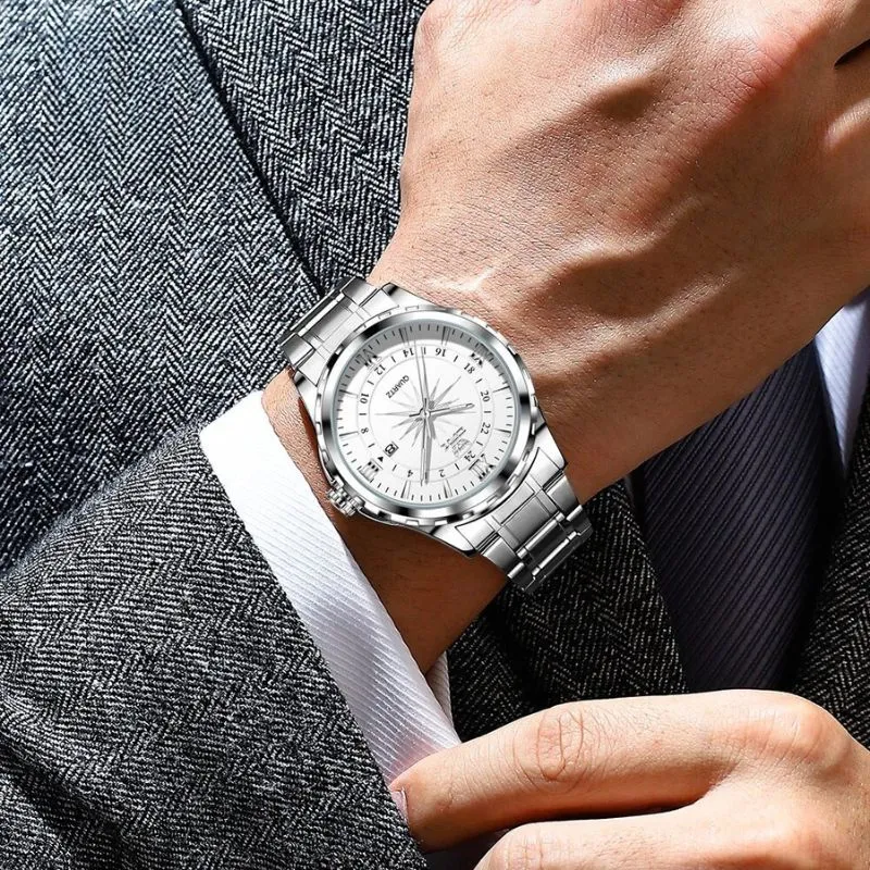 MULTIFUNCTIONAL CHRONOGRAPH WATCH | Stylish and versatile