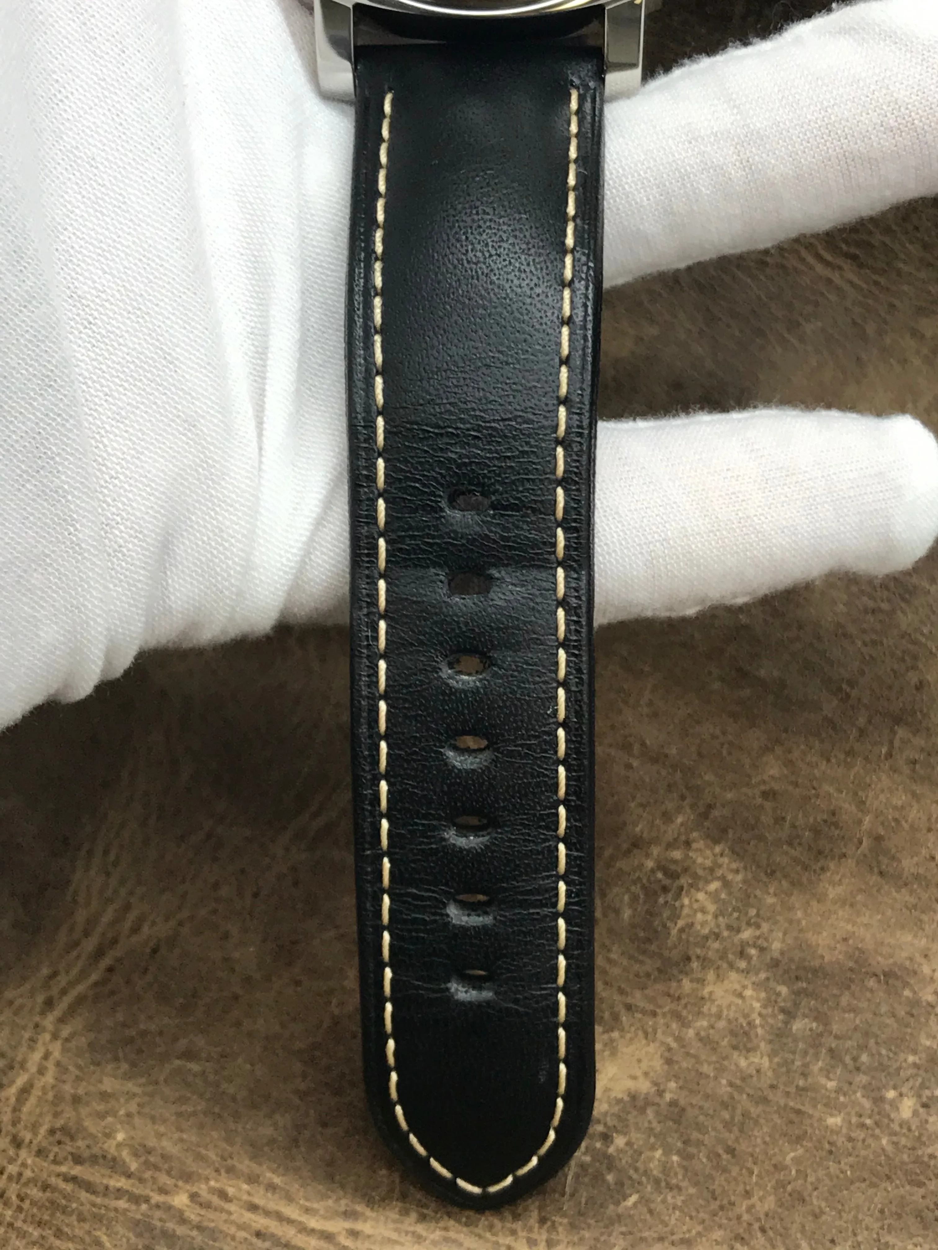 Panerai Luminor Base 8 Days Acciaio Pam00560 Black Dial Hand Wind Men's Watch