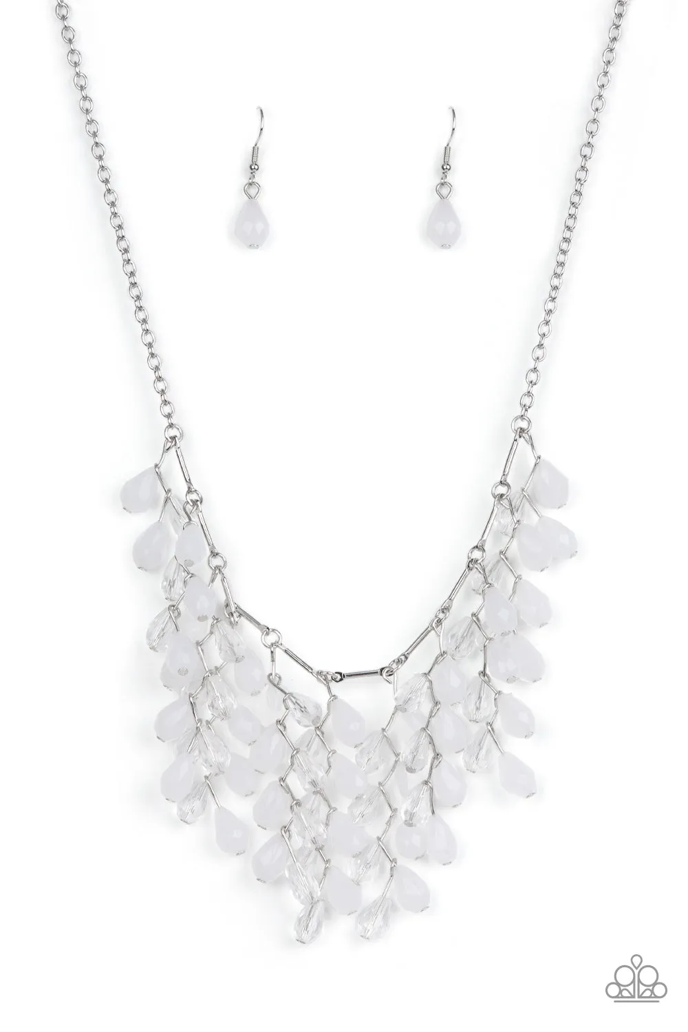 PAPARAZZI Garden Fairytale - White / Gray Necklace