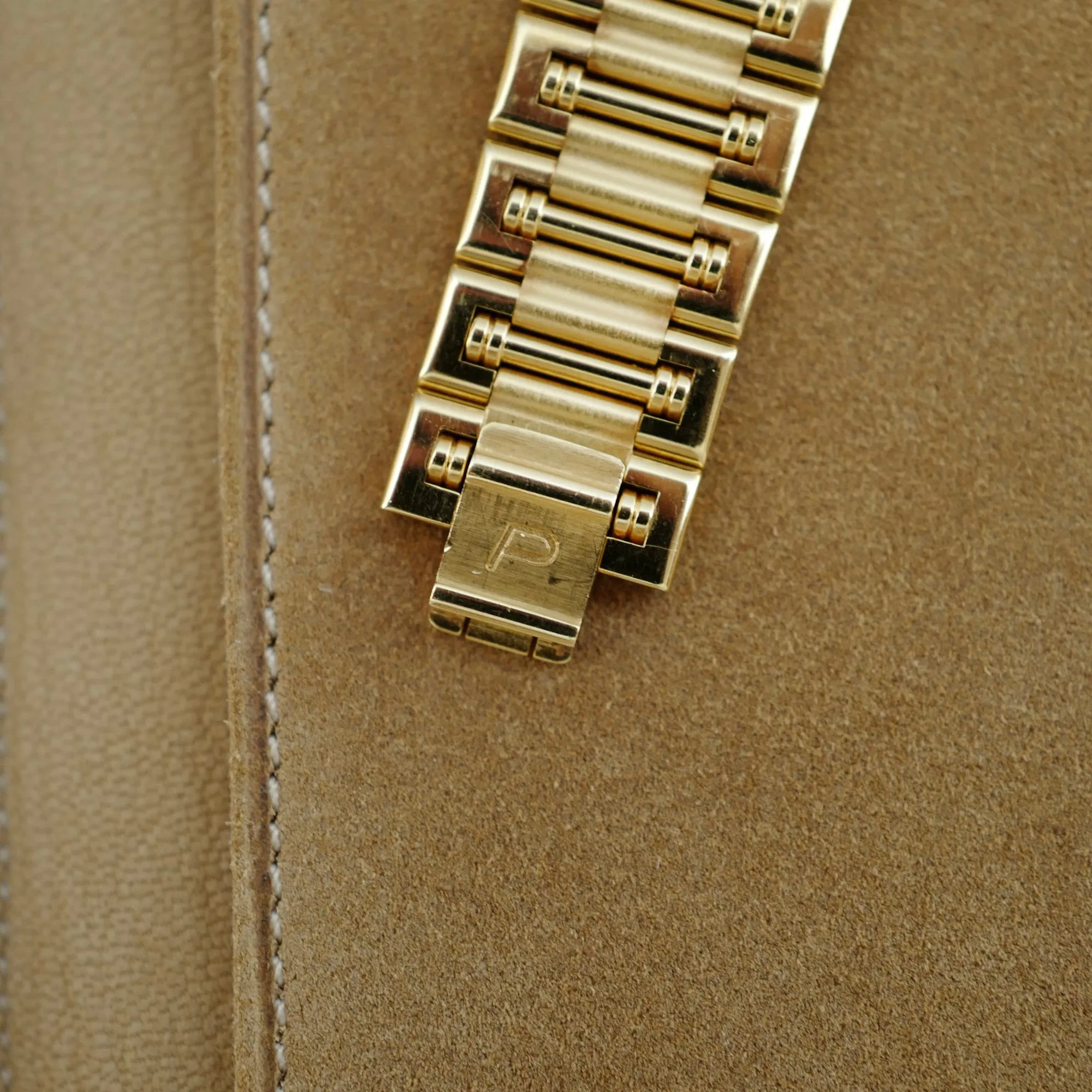 Piaget Yellow Gold Dancer Opal Dial Ref. 8131