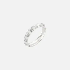 Pinstripe Strength Knife Edge Diamond Ring