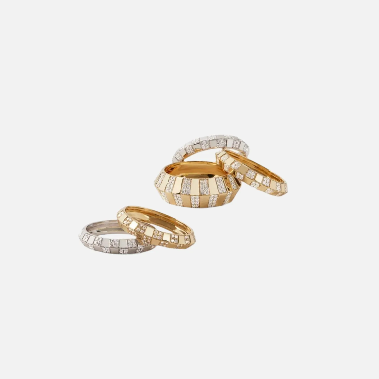 Pinstripe Strength Knife Edge Diamond Ring