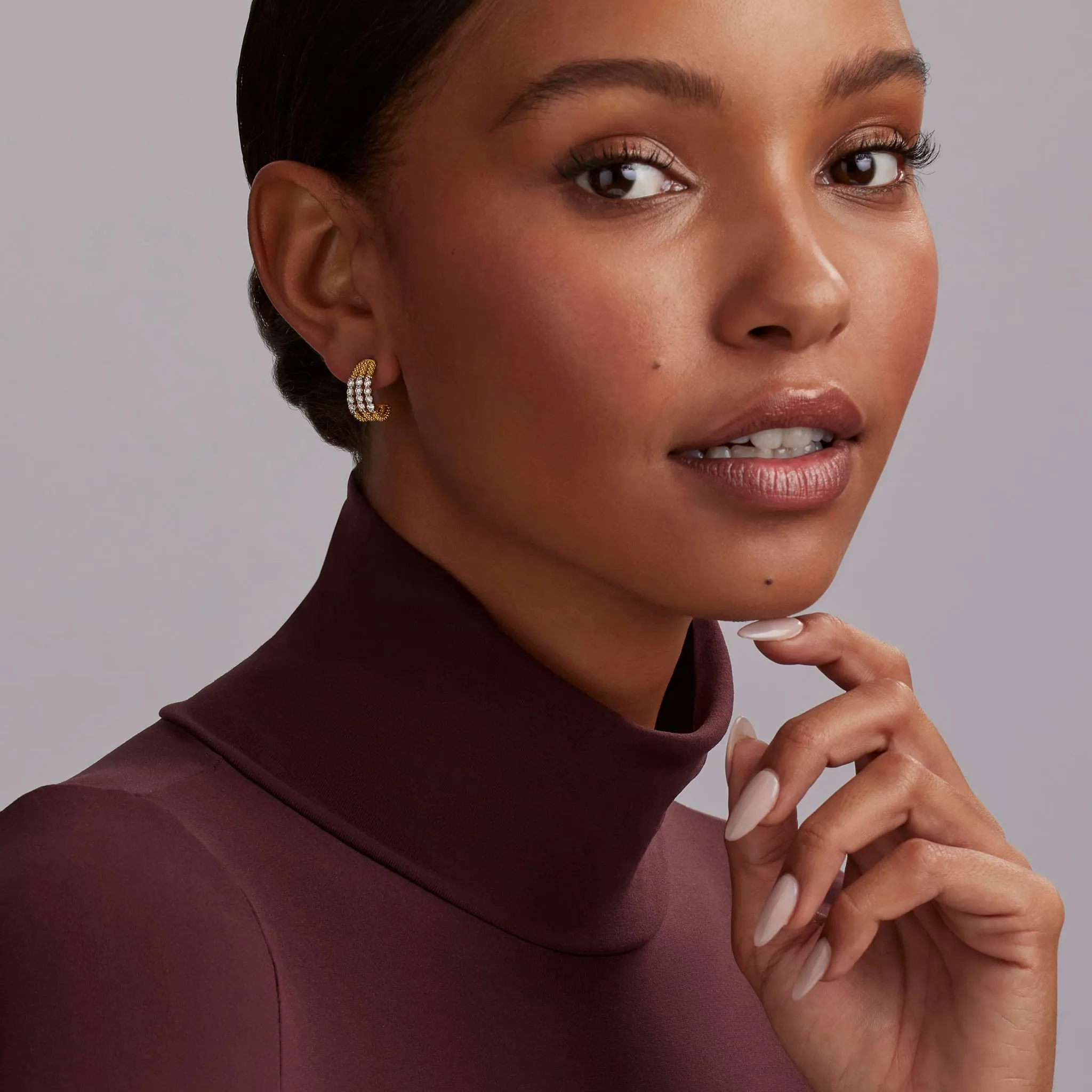 Signature Caviar Superfine Diamond Hoop Earrings