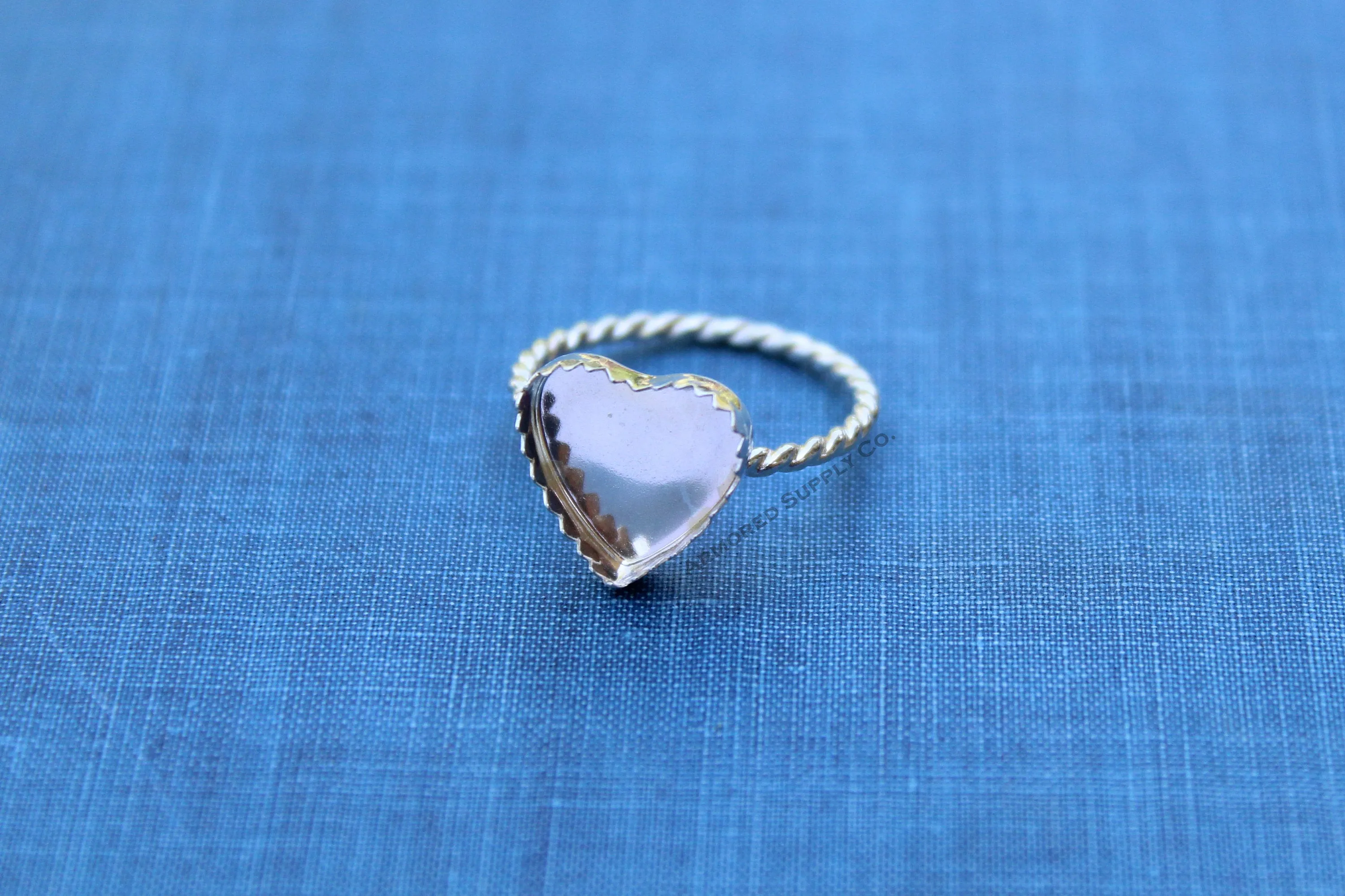 Silver 10mm Serrated Heart Bezel Cup Rope Ring blank