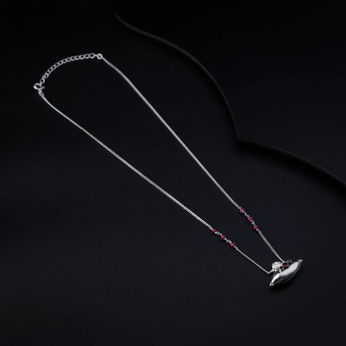 Silver Shiny Tribal Motif Necklace
