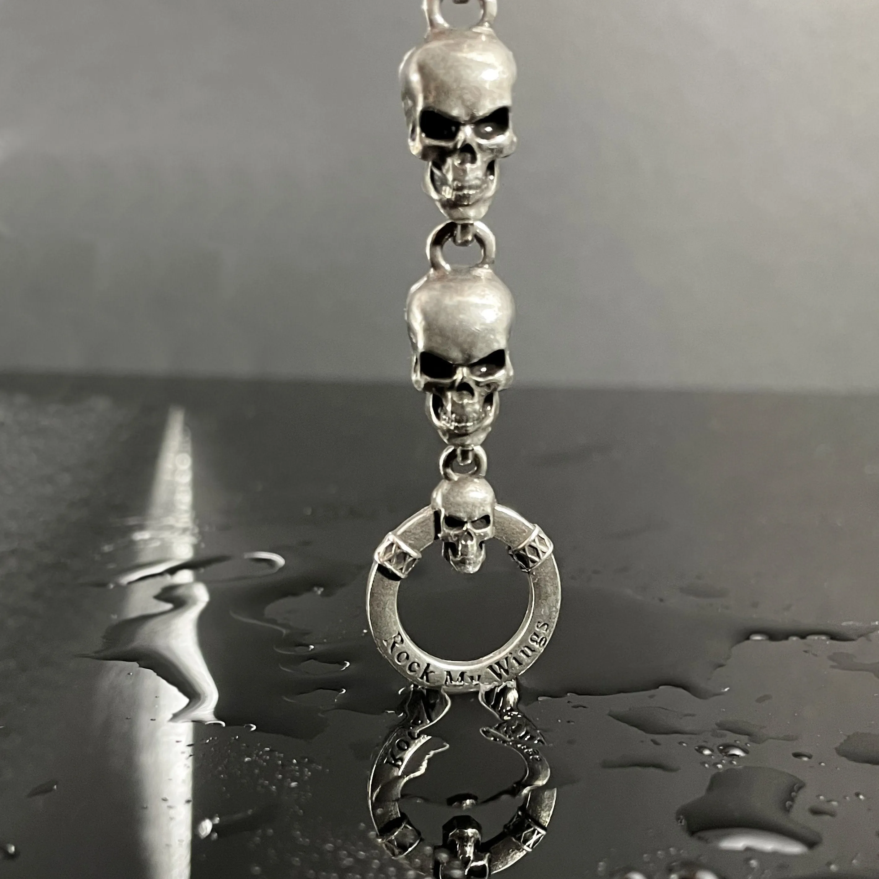 Sinister Skull Link Bracelet