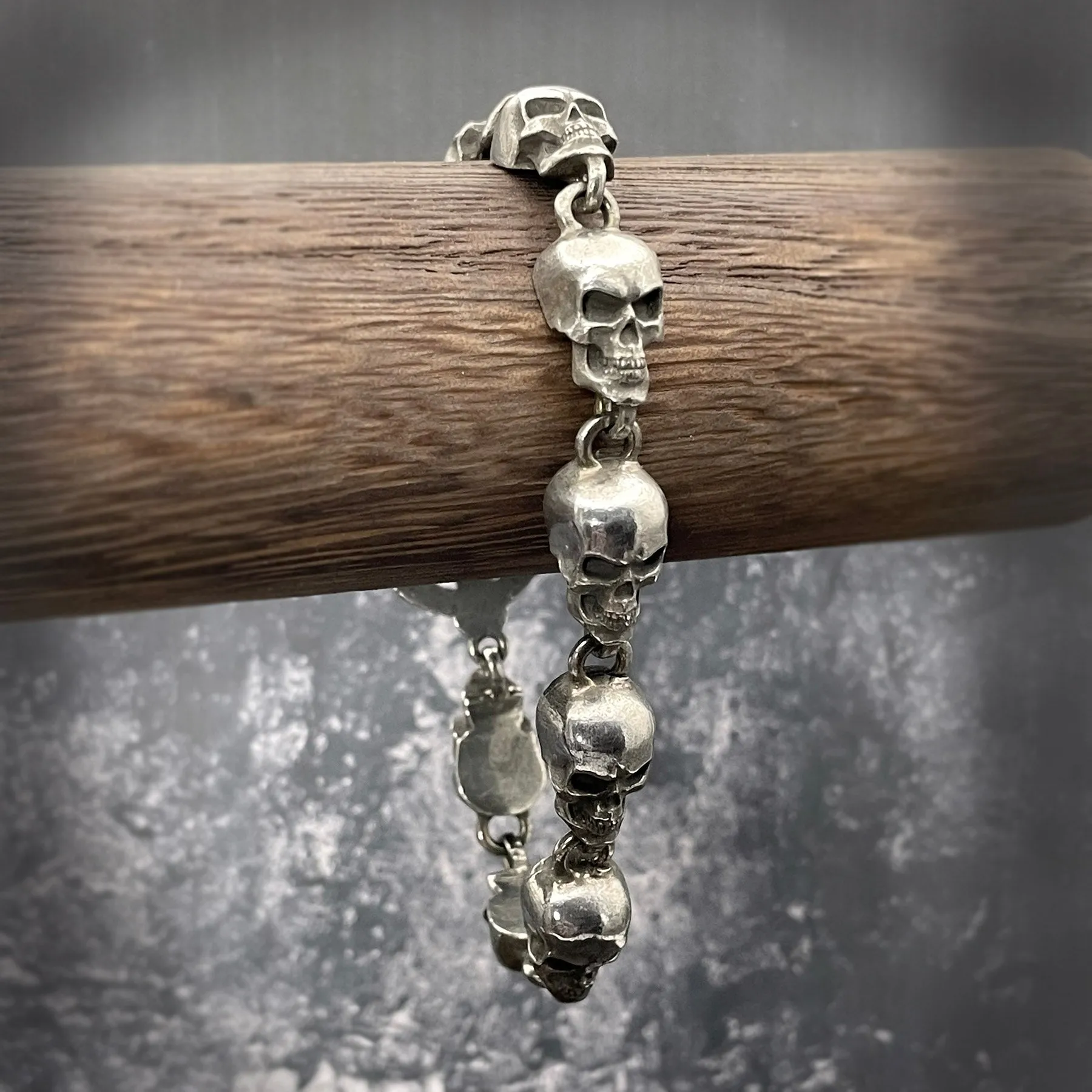 Sinister Skull Link Bracelet