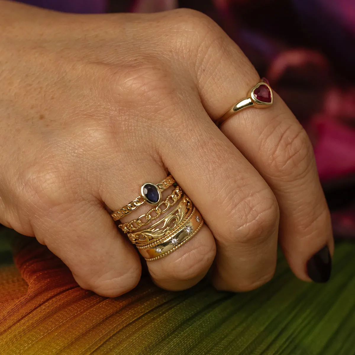 Solid Gold Bold Star Set Diamond Band