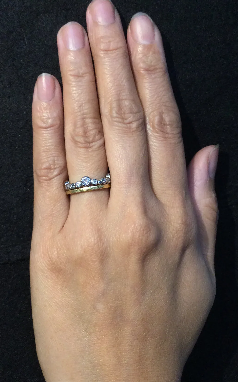 Sparkling Diamond Stream Band in 14k white gold