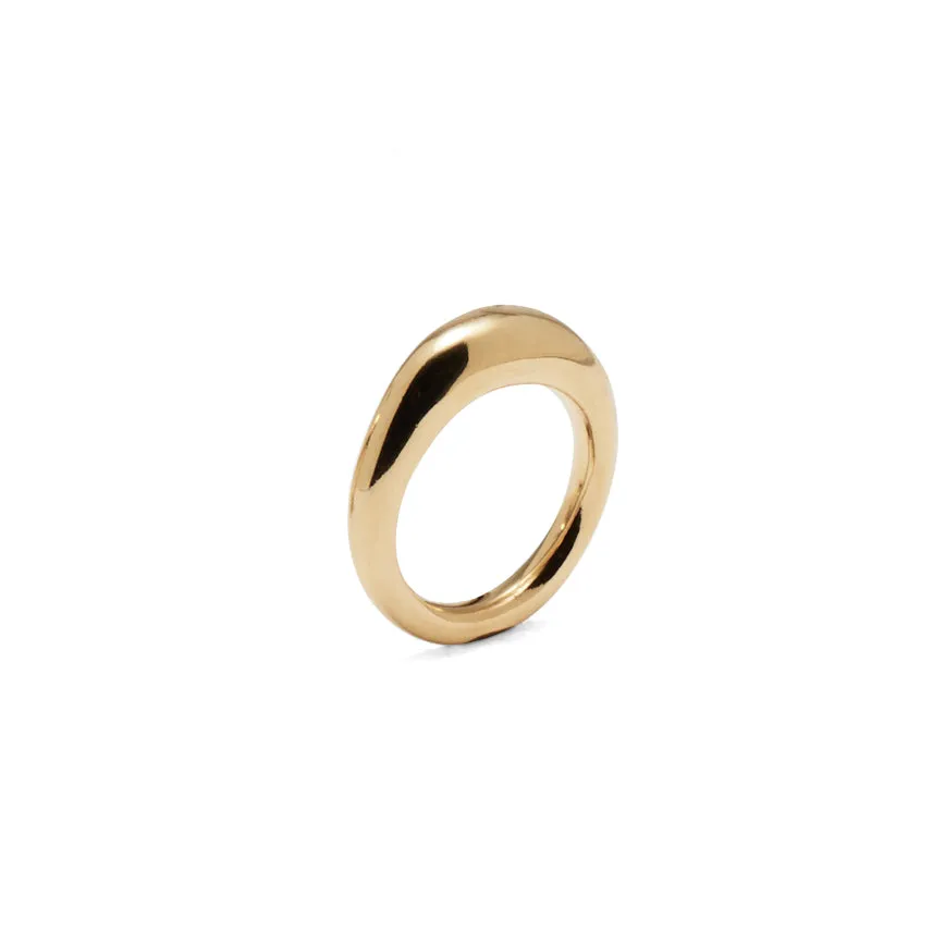 Thin Organic Ring in Gold