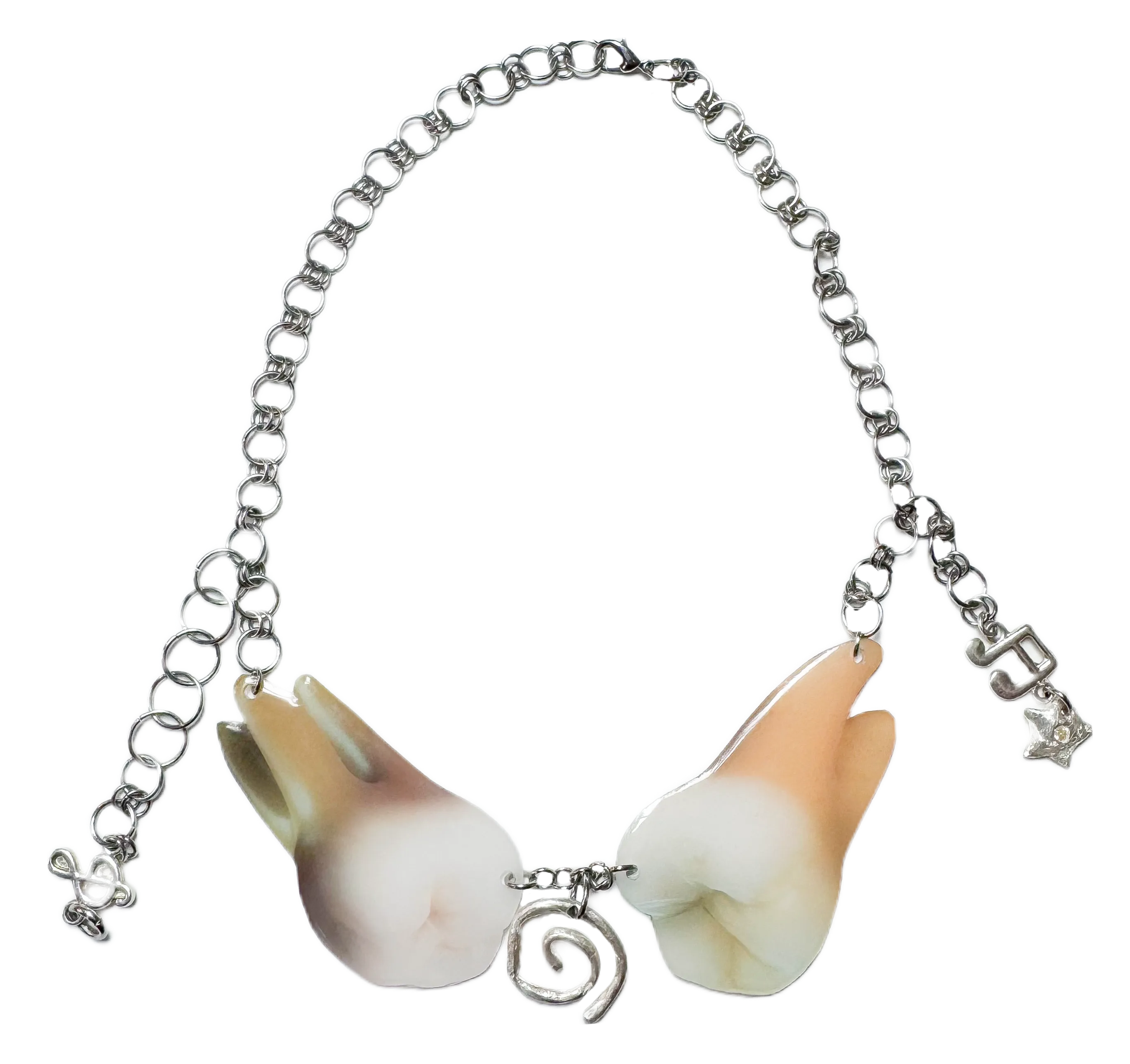 toothy choker