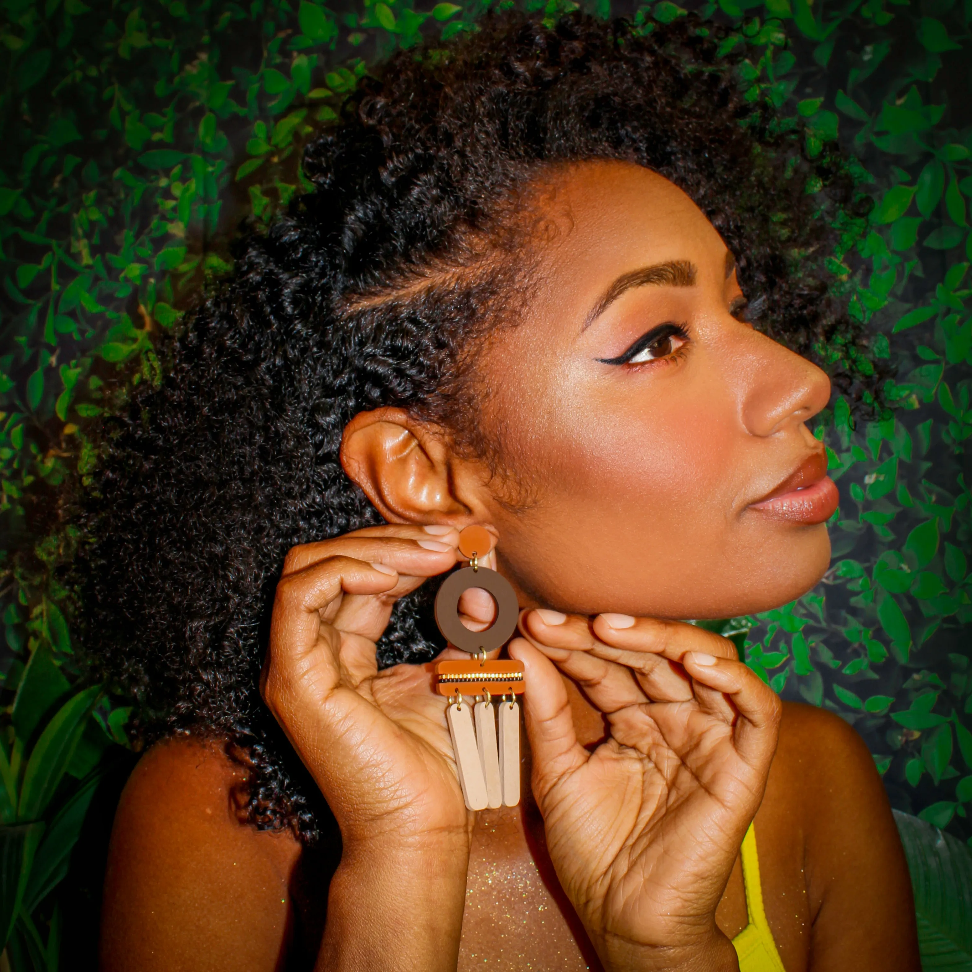 WIND CHIME EARRINGS | COCOA BEAN