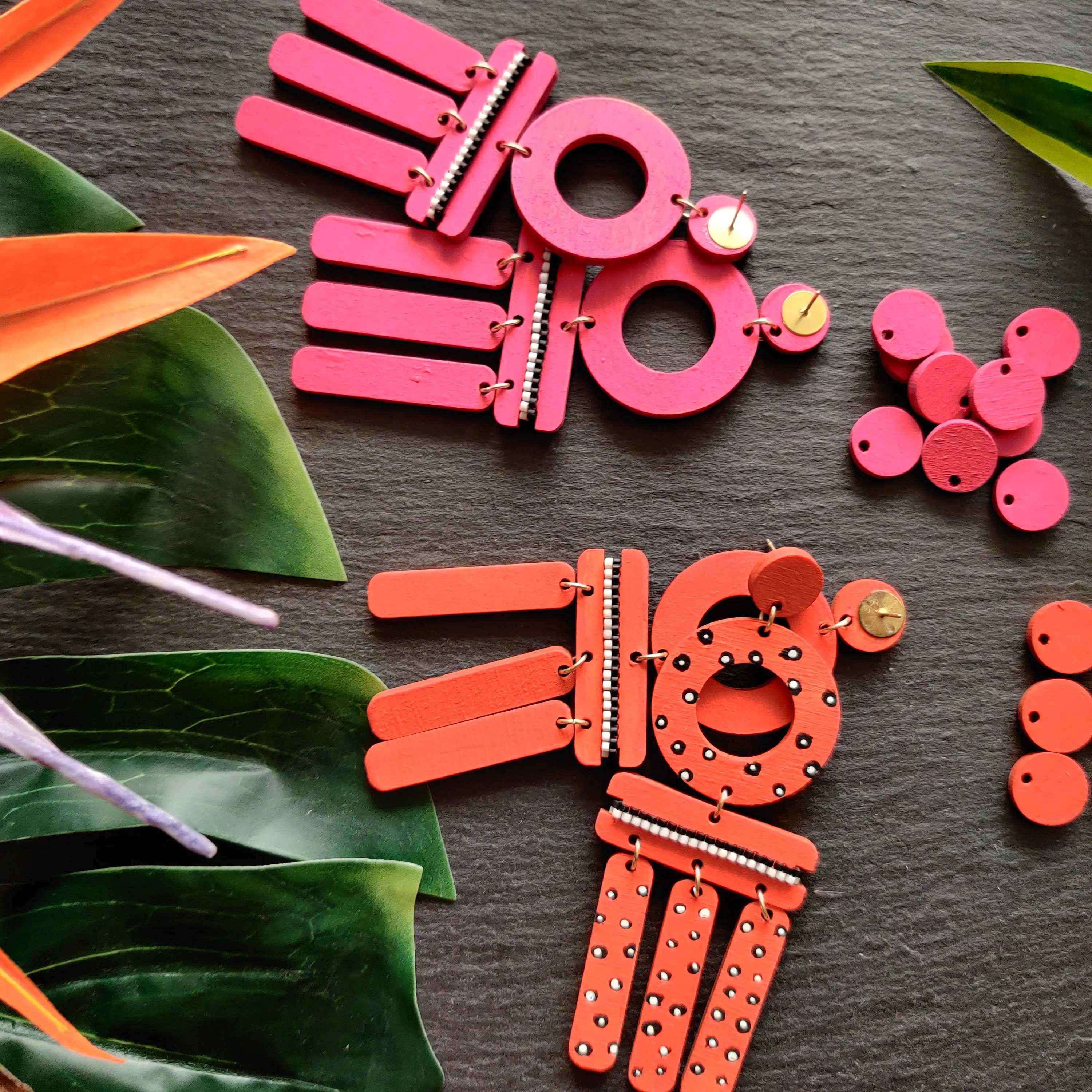 WIND CHIME EARRINGS | PAPAYA
